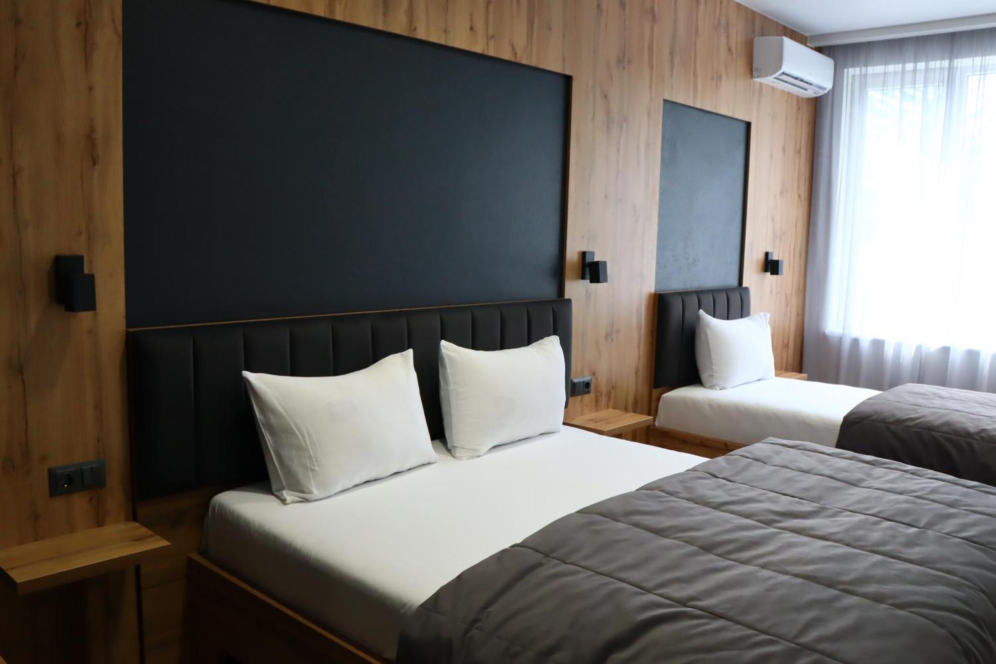 Hotel Sobkoff à Khmelʼnytsʼkyy Extérieur photo