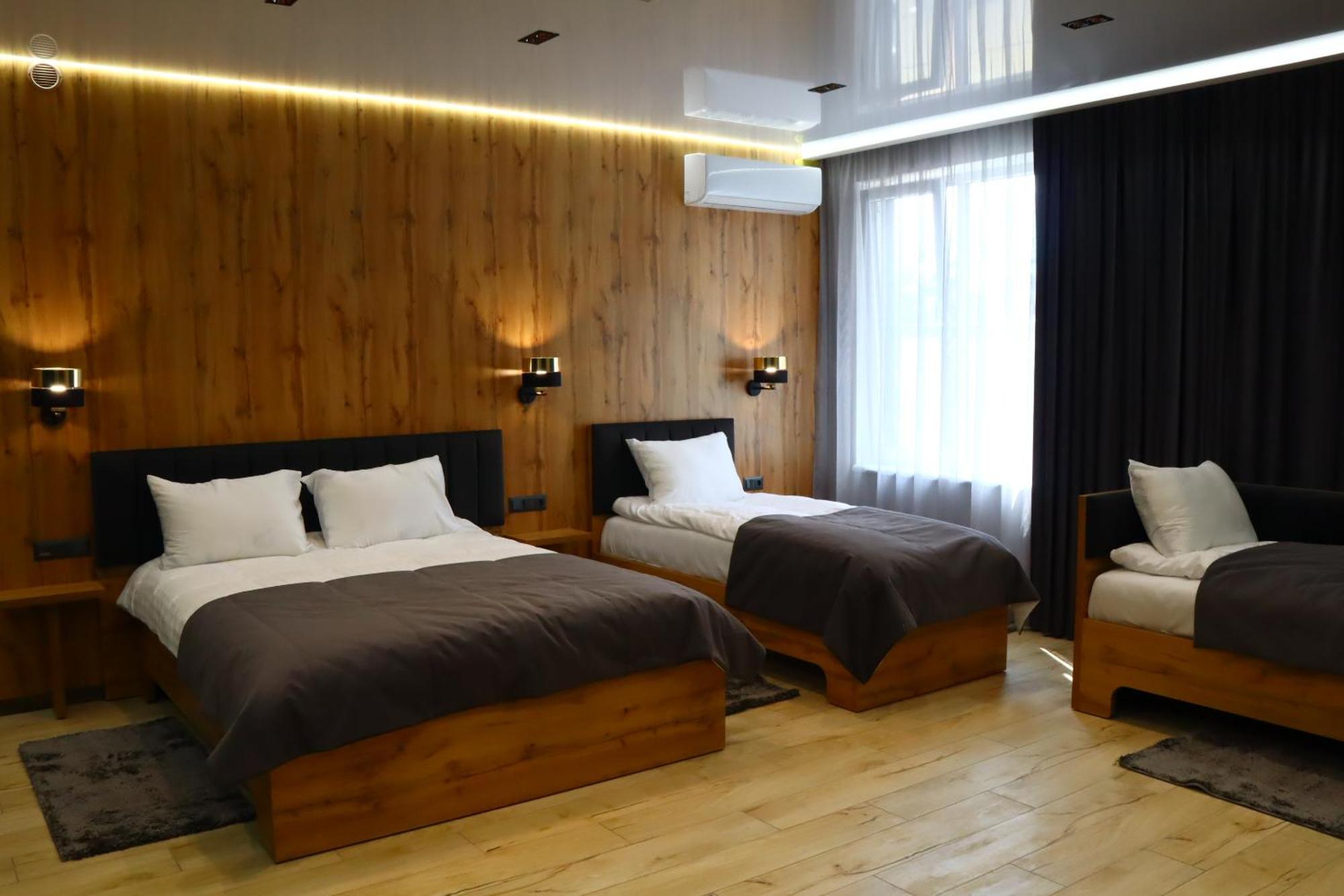 Hotel Sobkoff à Khmelʼnytsʼkyy Extérieur photo