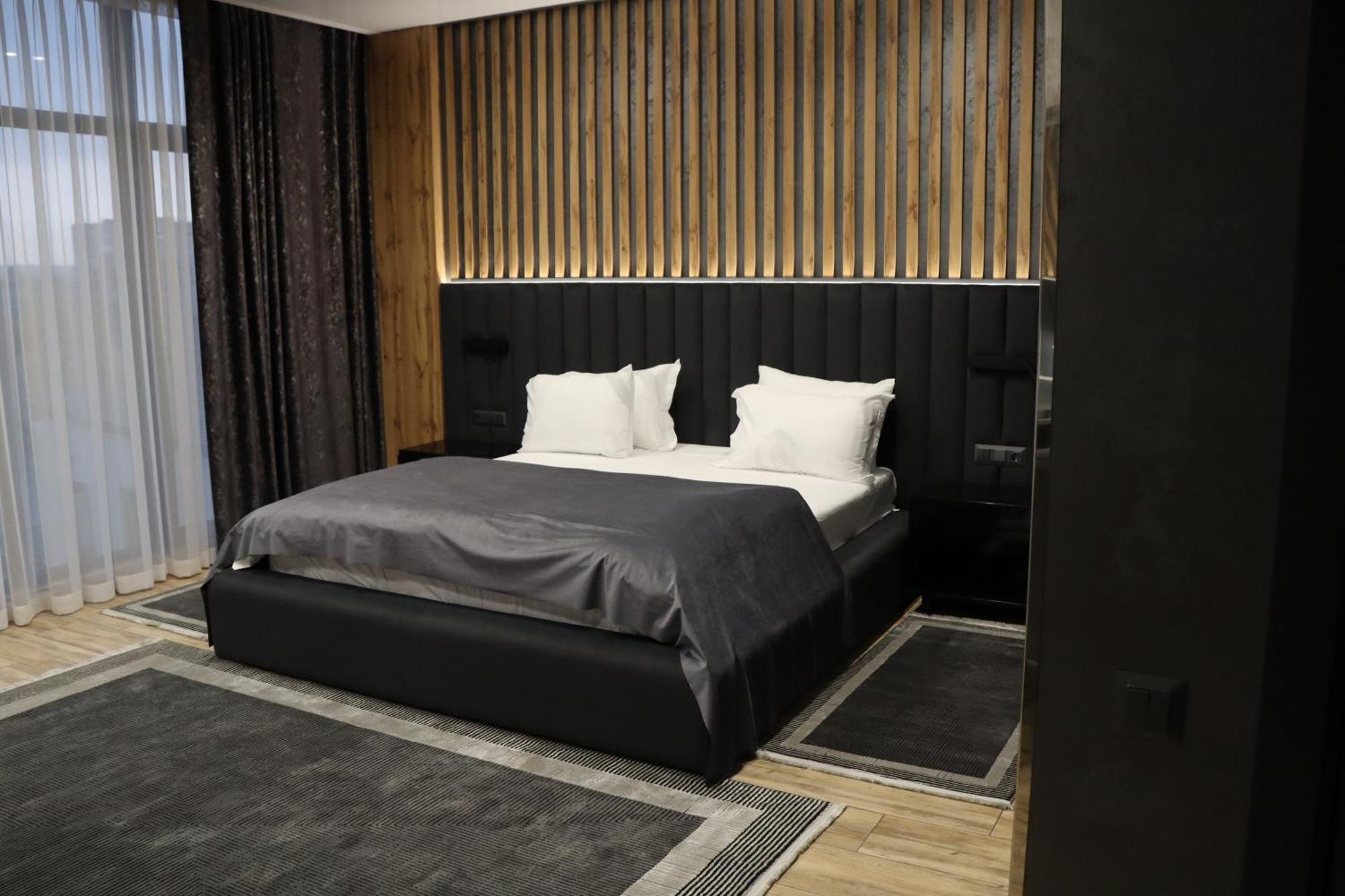 Hotel Sobkoff à Khmelʼnytsʼkyy Extérieur photo