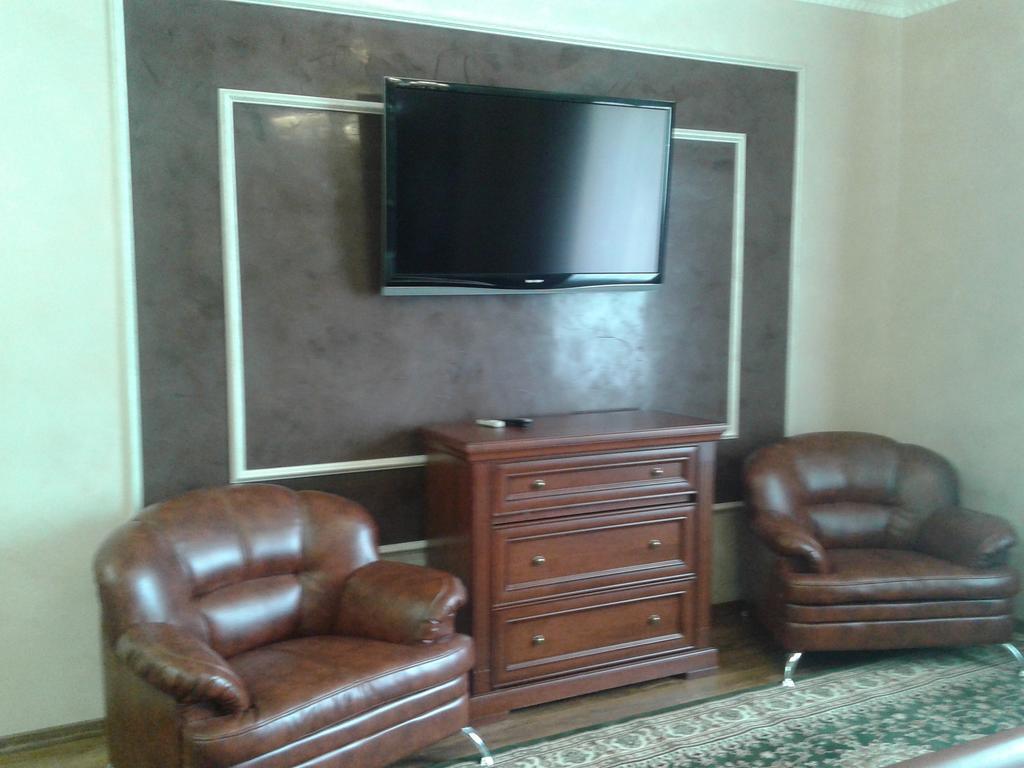 Hotel Sobkoff à Khmelʼnytsʼkyy Extérieur photo